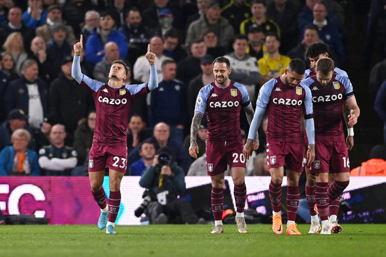 溢的中场球 溢的中场球